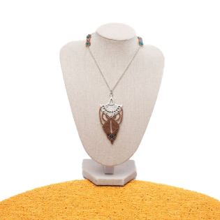 Collier Élégance Bohème – Micro Macramé, Zamac & Apatite
