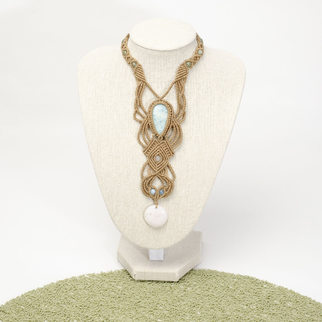 Collier en micro-macramé, Opale rose et Amazonite
