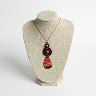 Collier artisanal Rhodochrosite et pendentif goutte